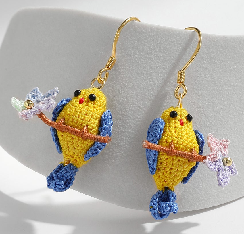 Micro Crochet Earring | Parrot