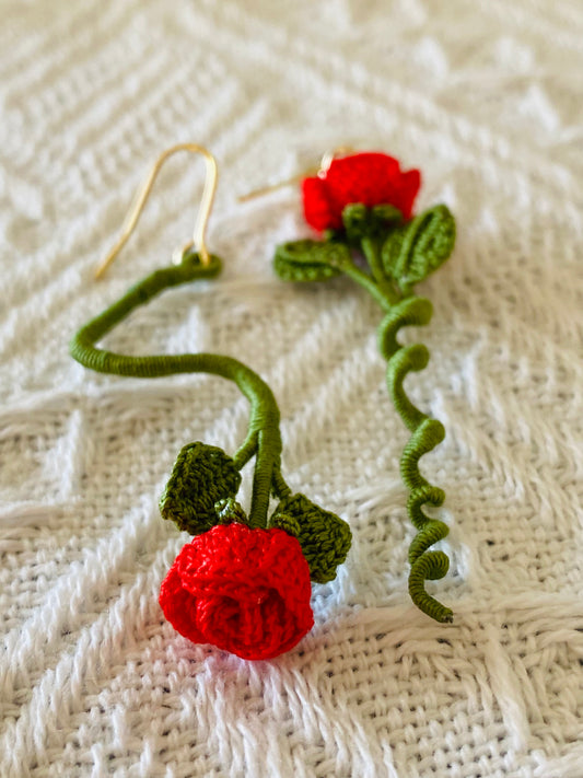 Micro Crochet Earring | Asymmetrical design Roses