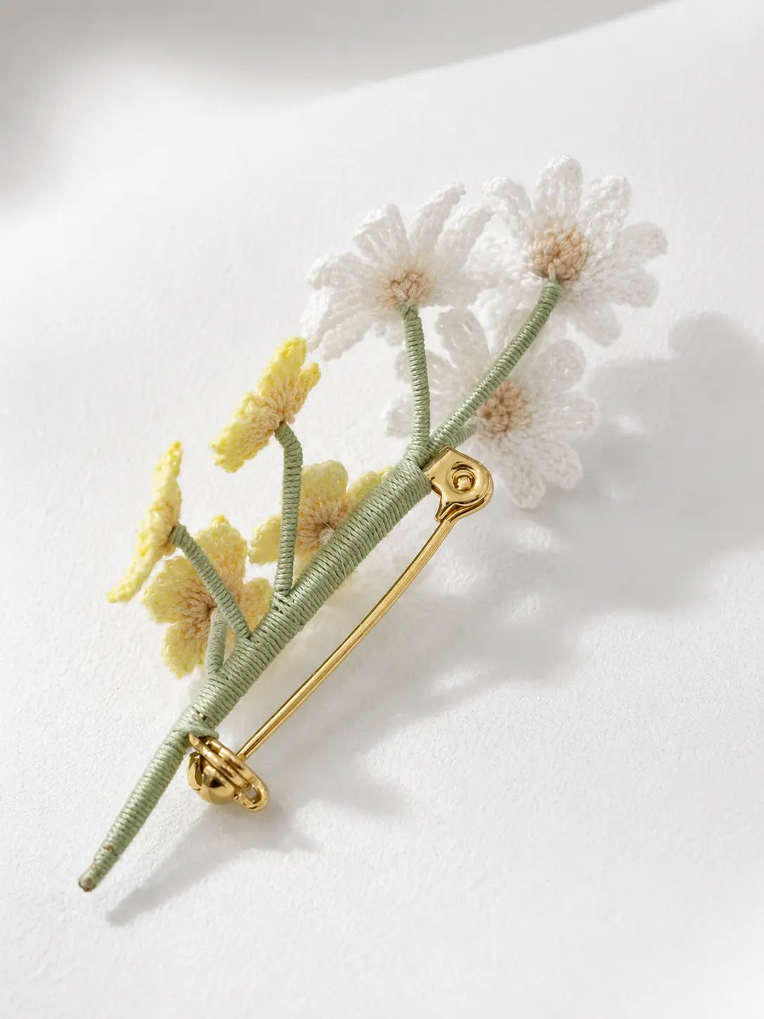Daisy Keepsake Brooch