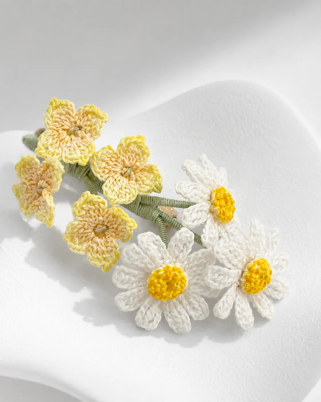 Daisy Keepsake Brooch
