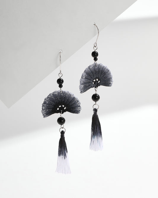 Micro Crochet Earring | Black fan