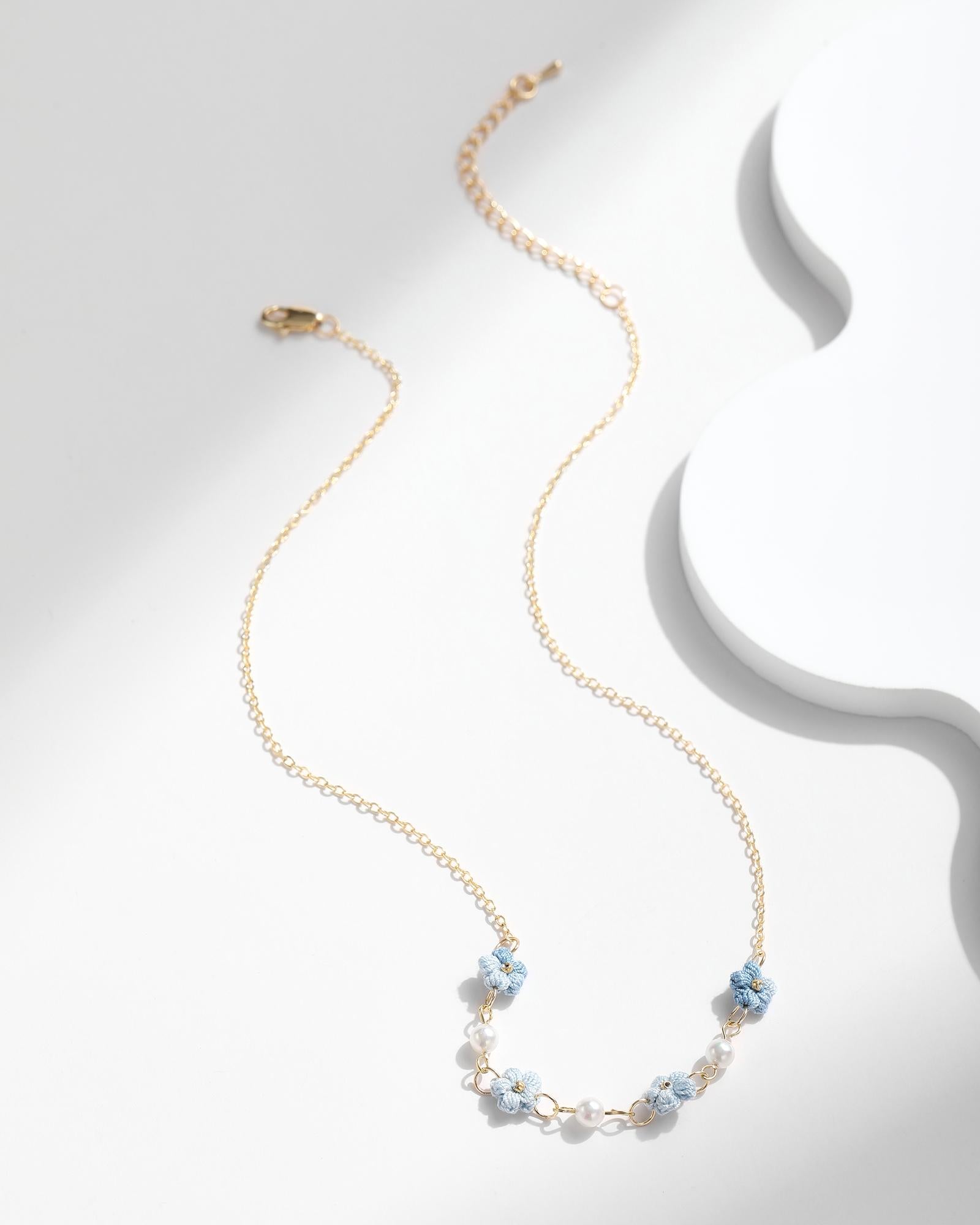 Puff Flower Necklaces