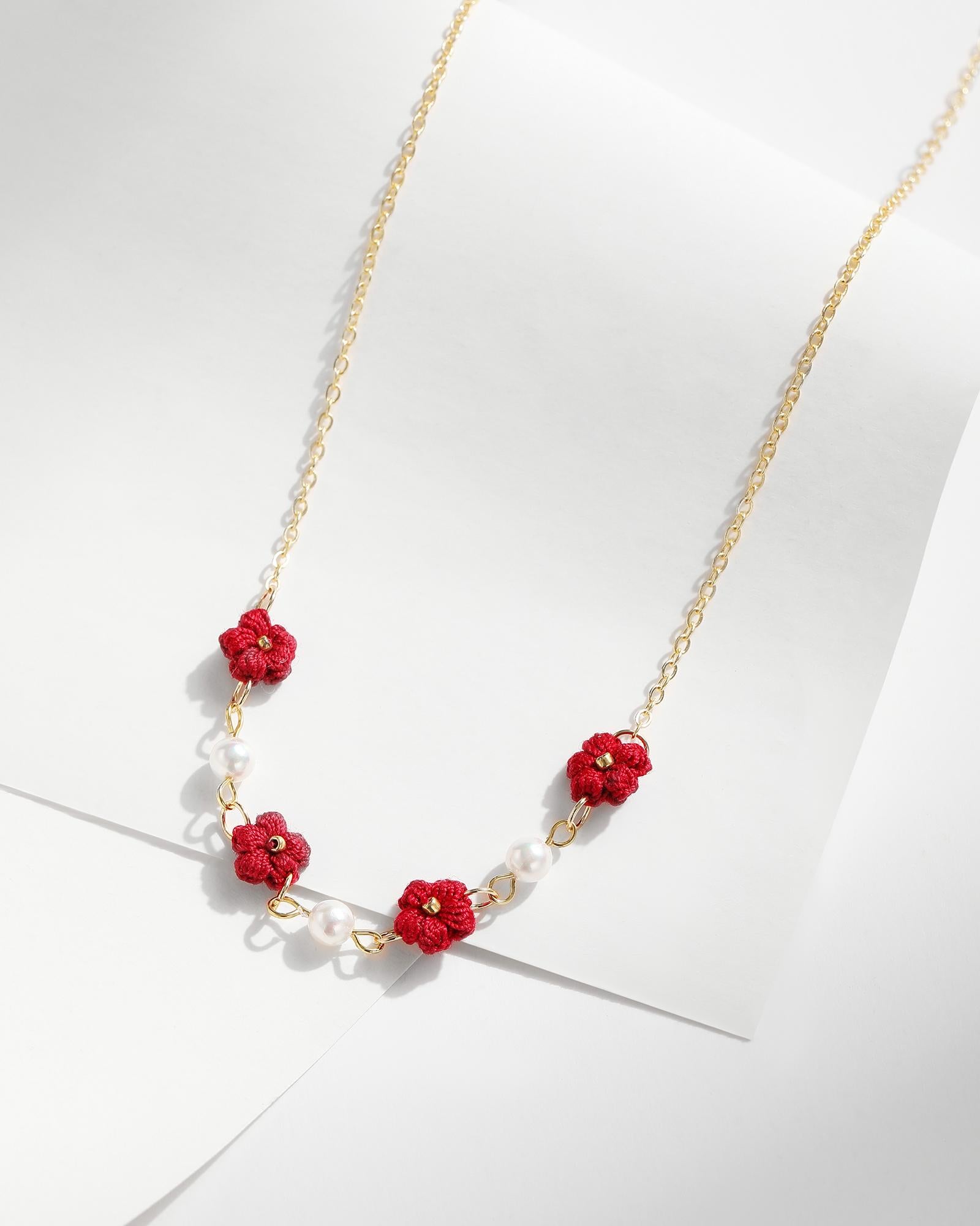 Puff Flower Necklaces