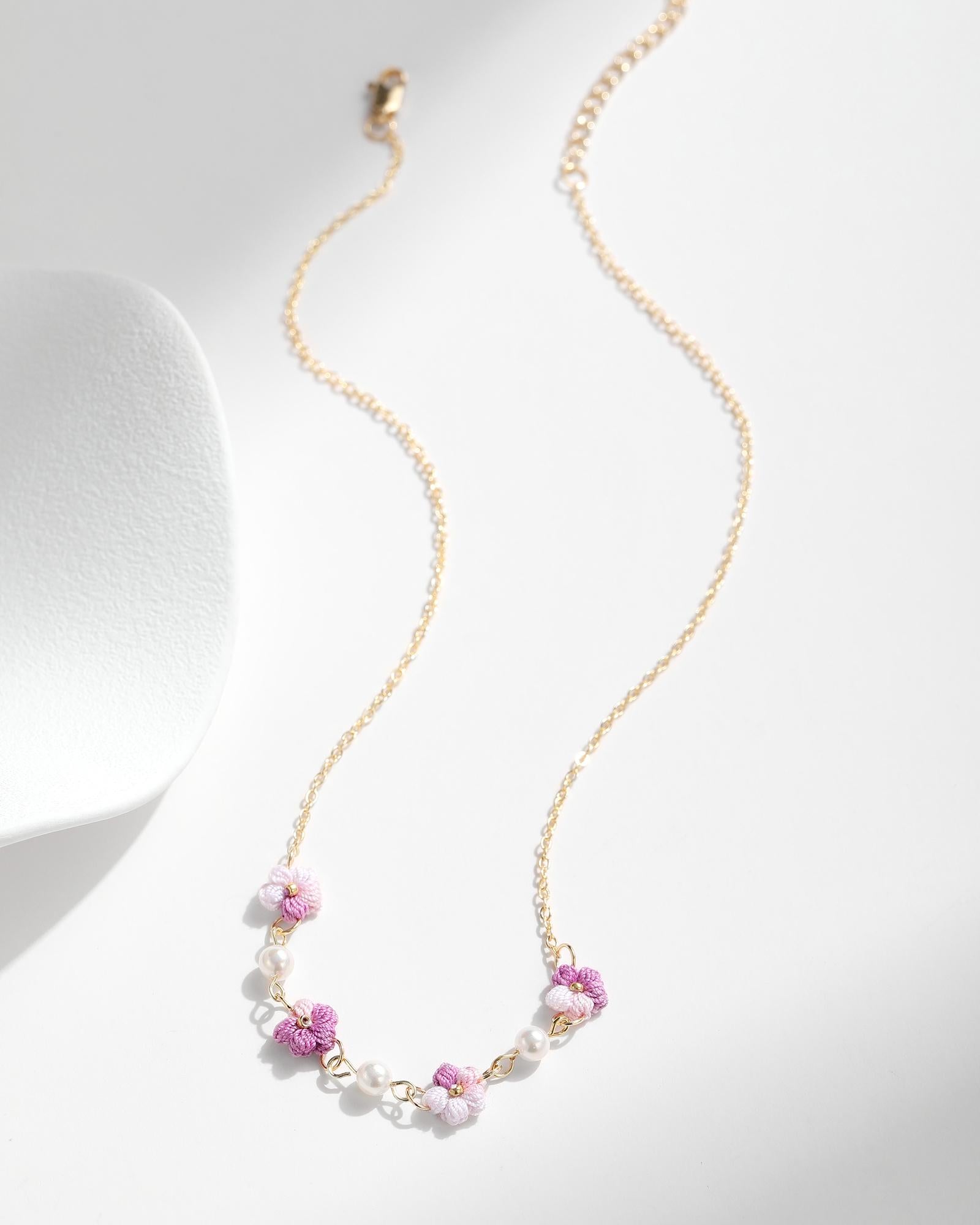 Puff Flower Necklaces