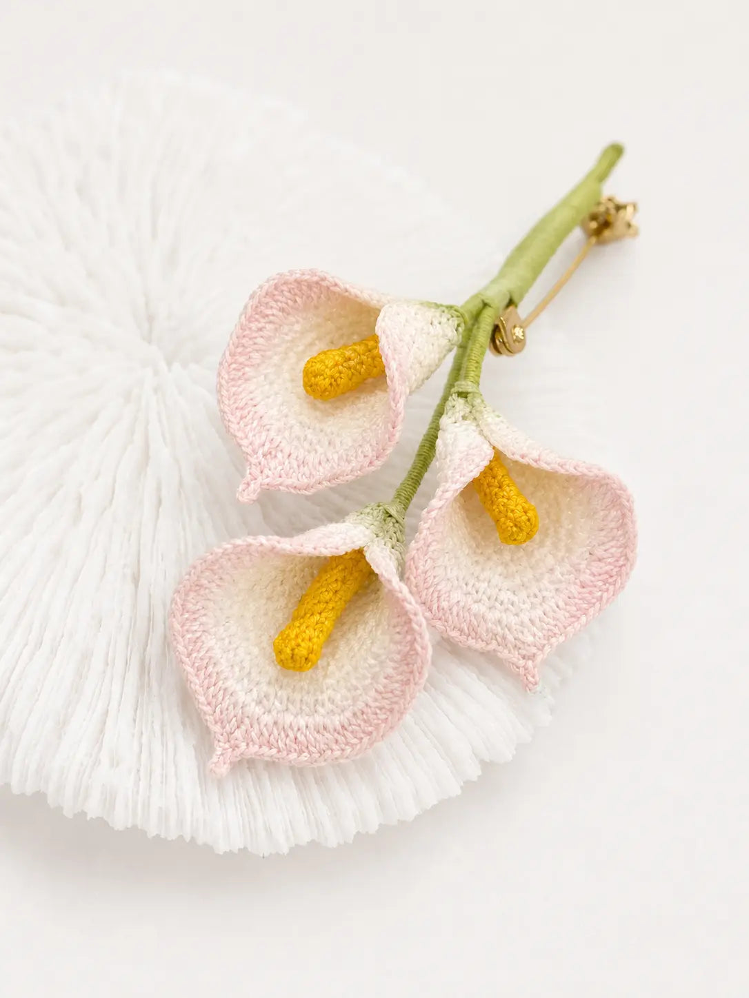 Calla Lily Keepsake Brooch