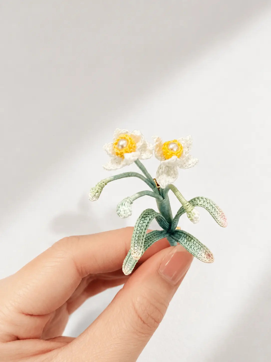 Daffodil Keepsake Brooch