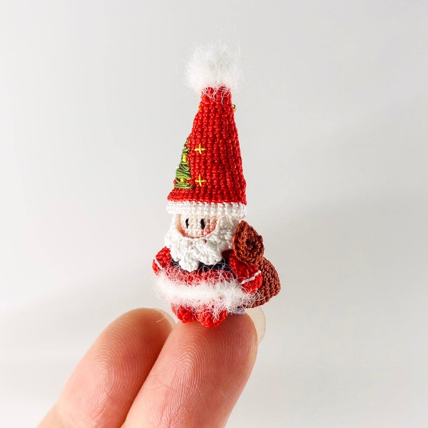 Micro Crochet Necklaces | Santa Claus
