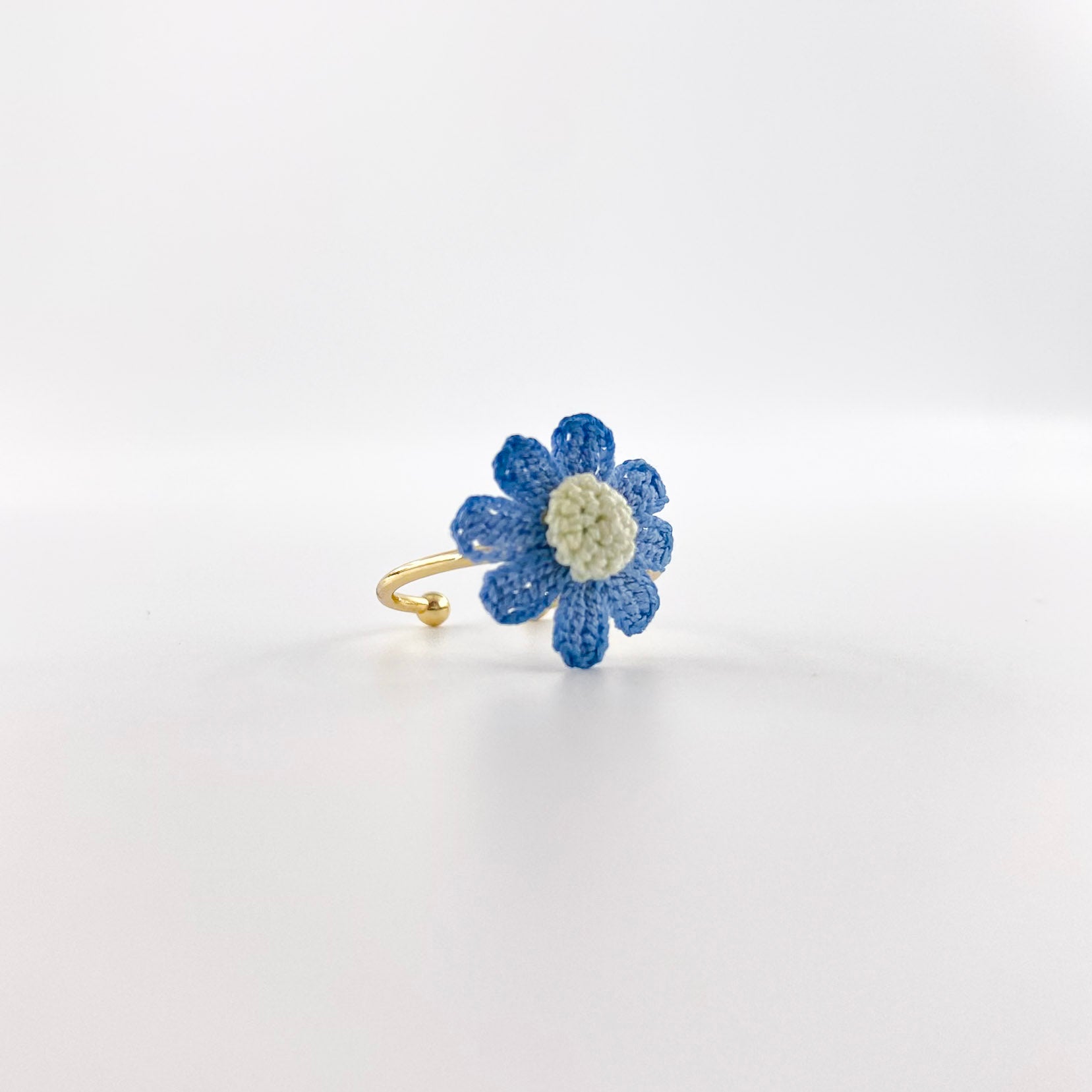 Micro Crochet Ring  | Colorful Daisy