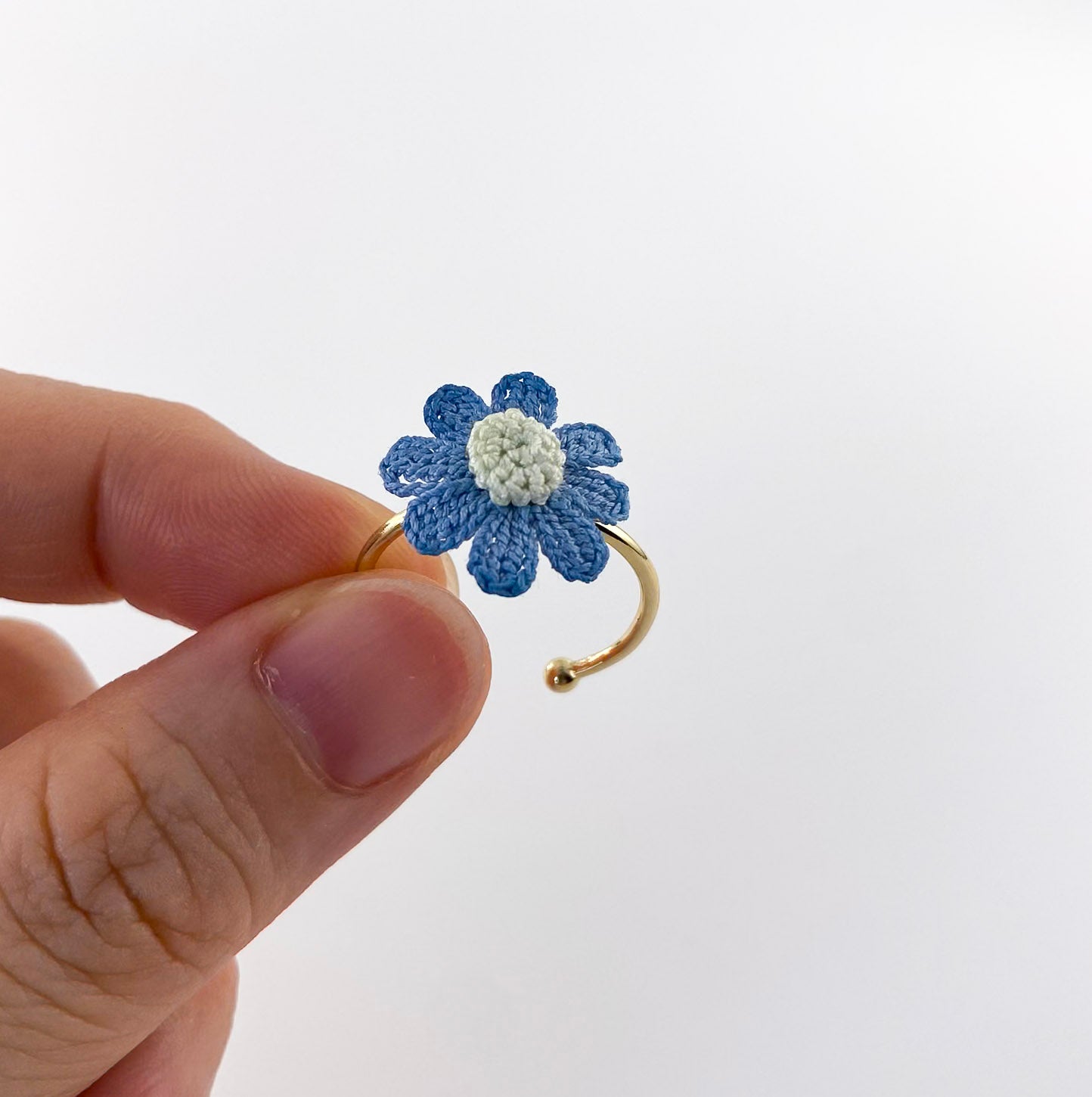 Micro Crochet Ring  | Colorful Daisy