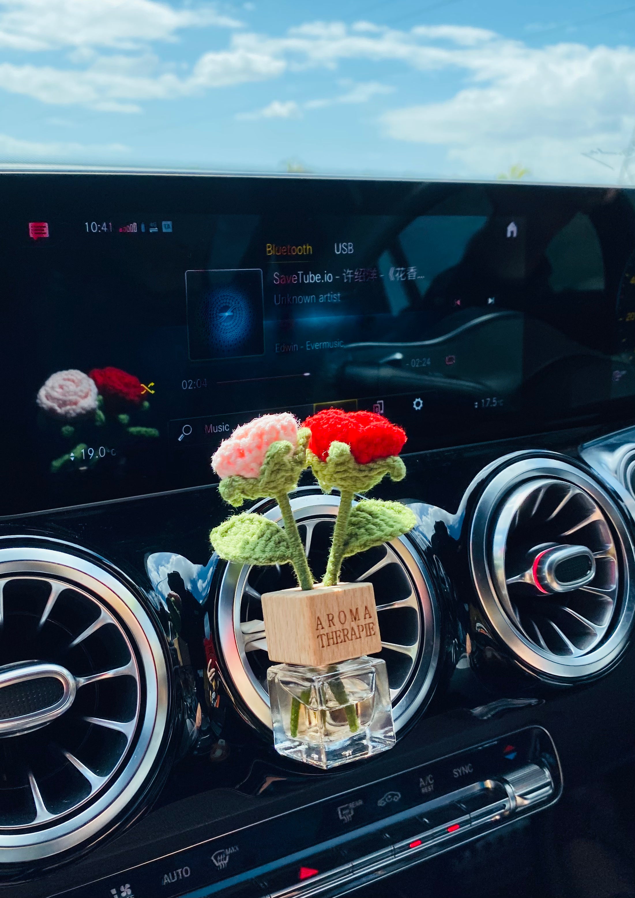 Creative Crochet｜ Roses Car diffuser