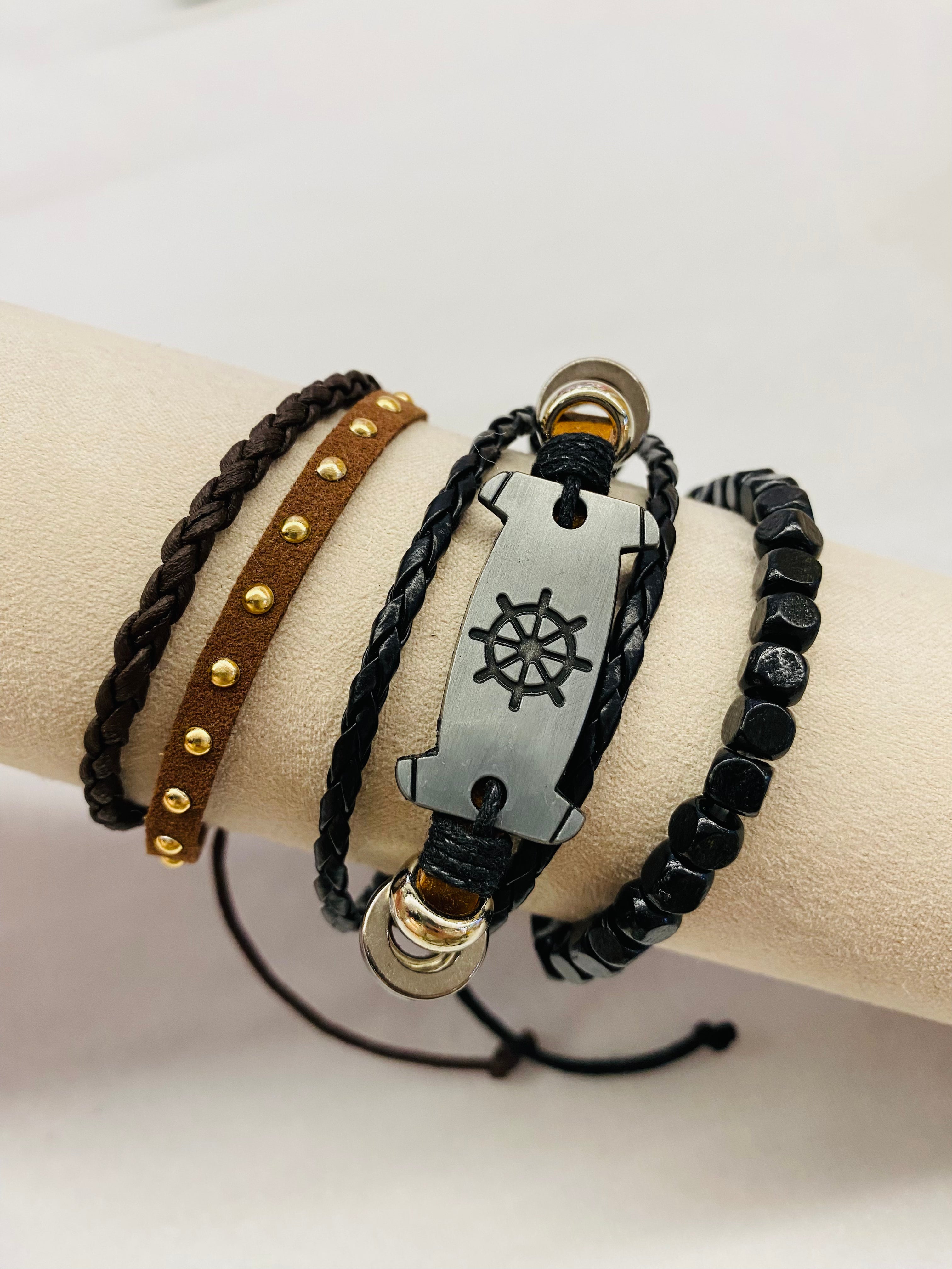 Leather Bracelet | Ship Wheel